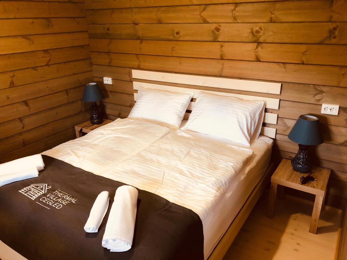 Club Thermal Village Cegléd Eksteriør billede