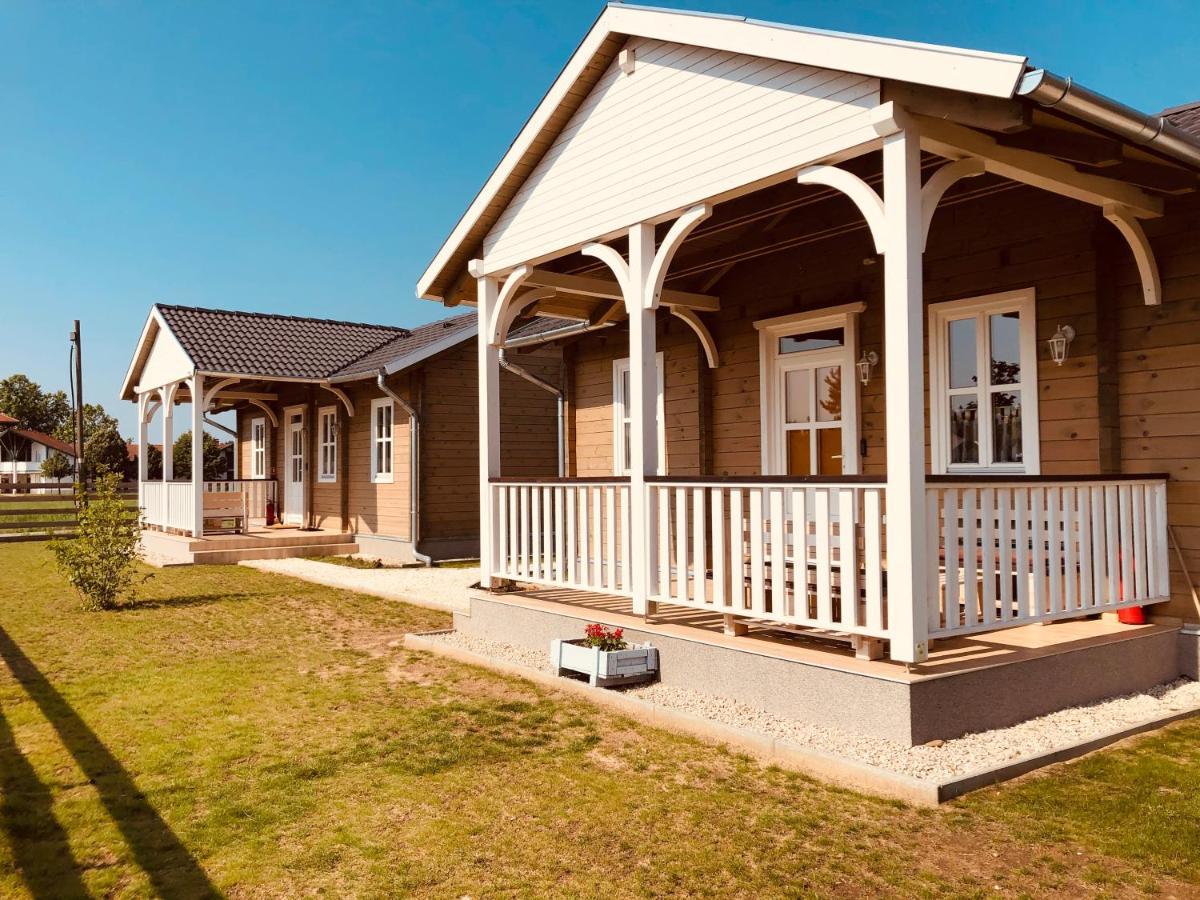 Club Thermal Village Cegléd Eksteriør billede