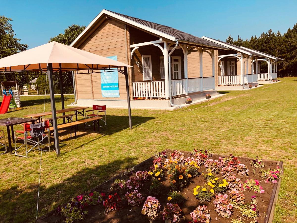Club Thermal Village Cegléd Eksteriør billede
