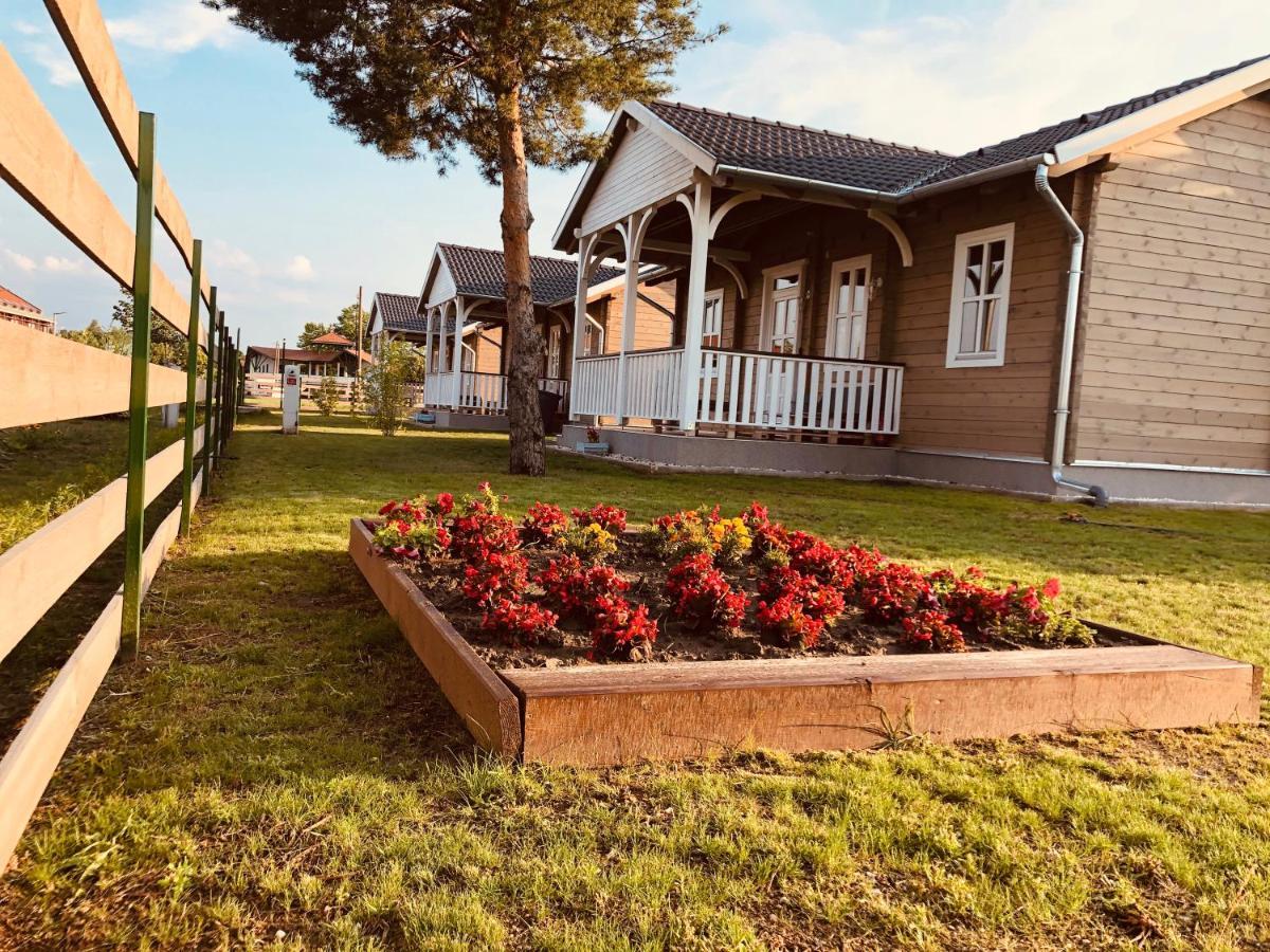 Club Thermal Village Cegléd Eksteriør billede